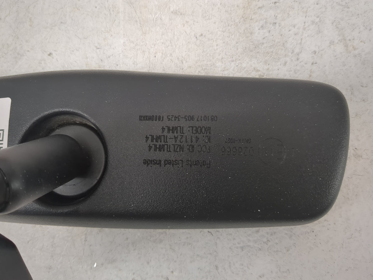 2014-2018 Hyundai Tucson Interior Rear View Mirror Replacement OEM P/N:E11 026666 NZLTLMHL4 Fits OEM Used Auto Parts - Oemus