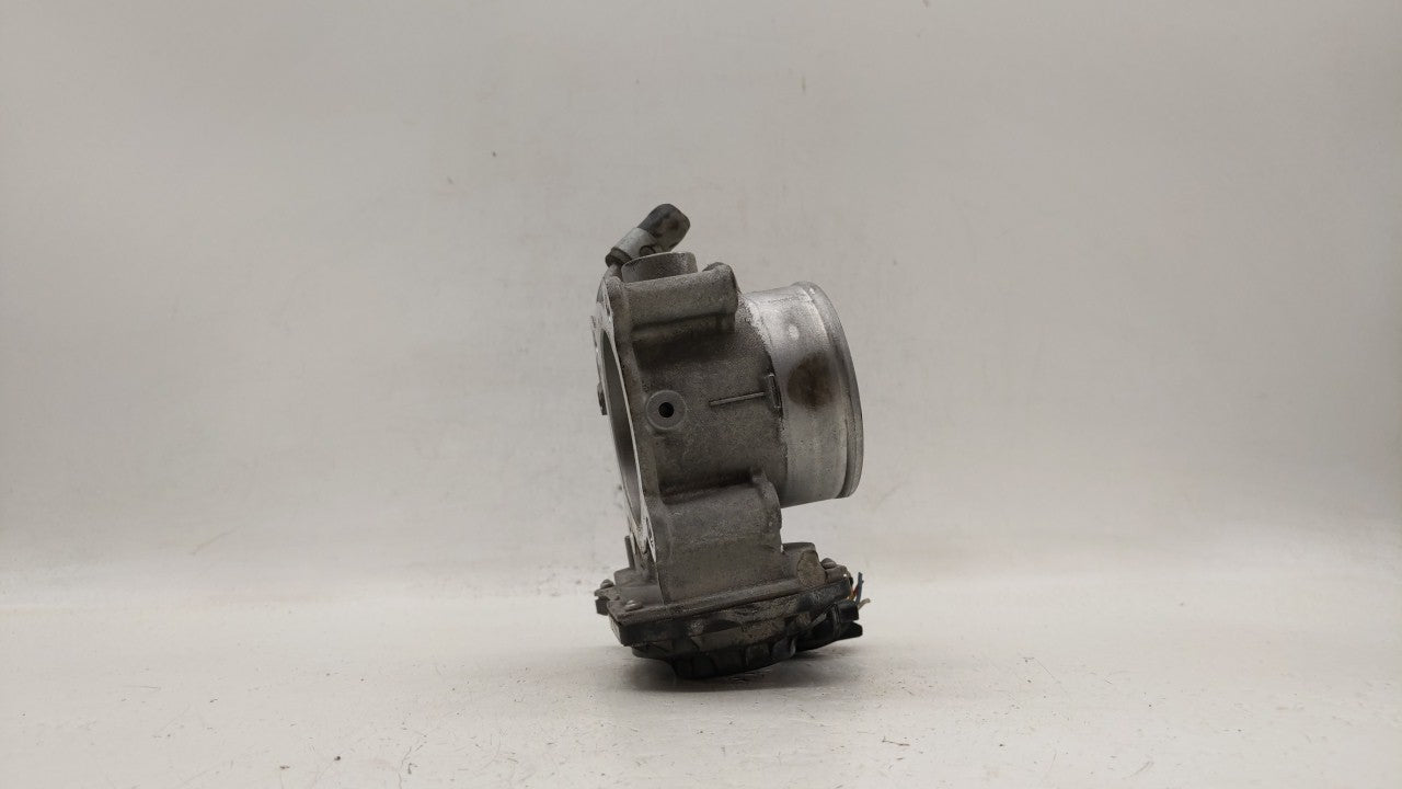 2014-2018 Hyundai Tucson Throttle Body P/N:35100-2E000 Fits Fits 2011 2012 2013 2014 2015 2016 2017 2018 2019 OEM Used Auto 