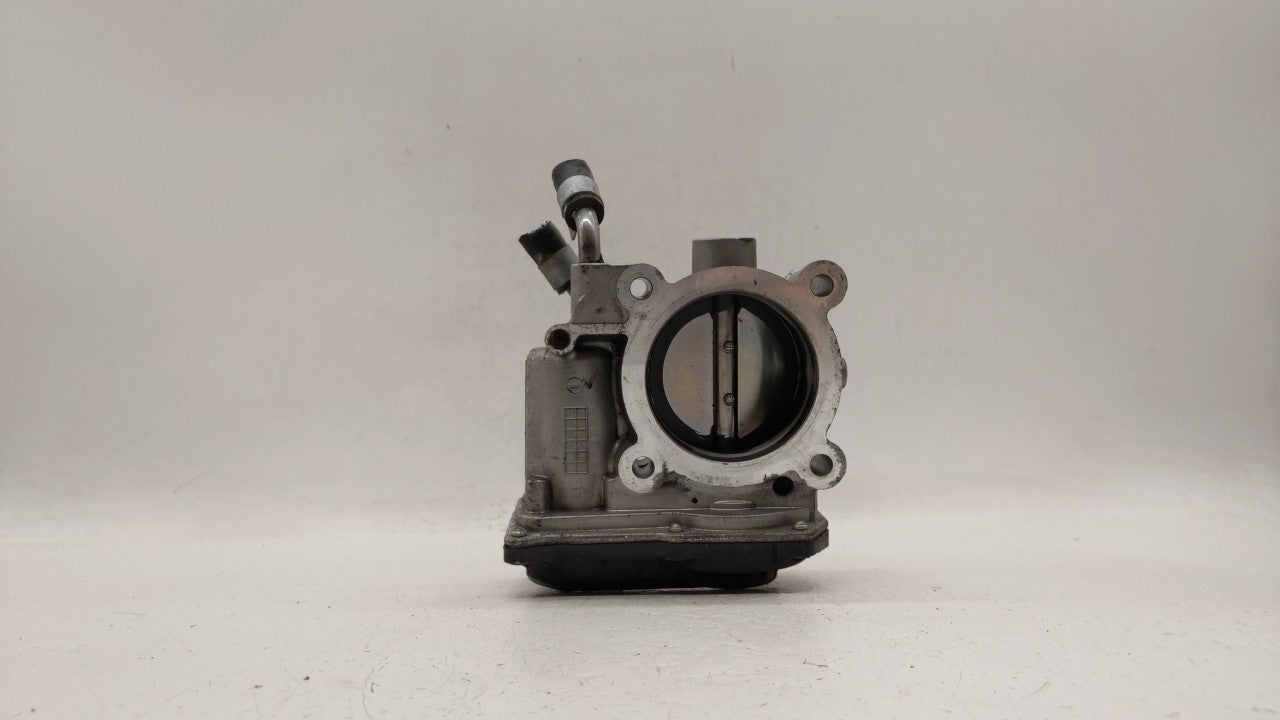 2014-2018 Hyundai Tucson Throttle Body P/N:35100-2E000 Fits Fits 2011 2012 2013 2014 2015 2016 2017 2018 2019 OEM Used Auto 