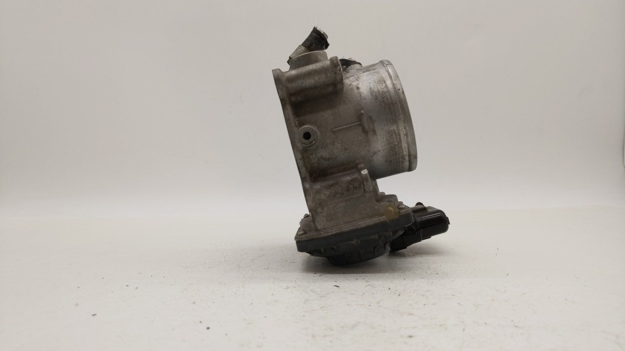 2014-2018 Hyundai Tucson Throttle Body P/N:35100-2E000 Fits Fits 2011 2012 2013 2014 2015 2016 2017 2018 2019 OEM Used Auto 