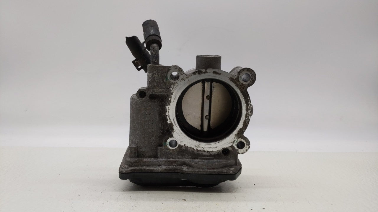 2014-2018 Hyundai Tucson Throttle Body P/N:35100-2E000 Fits Fits 2011 2012 2013 2014 2015 2016 2017 2018 2019 OEM Used Auto 