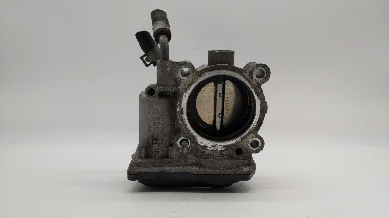 2014-2018 Hyundai Tucson Throttle Body P/N:35100-2E000 Fits Fits 2011 2012 2013 2014 2015 2016 2017 2018 2019 OEM Used Auto 