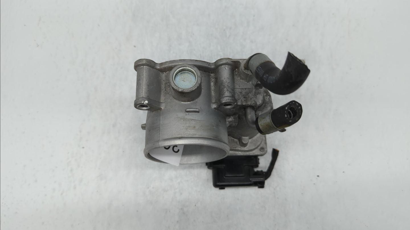 2014-2018 Hyundai Tucson Throttle Body P/N:35100-2E710 35100-2E000 Fits Fits 2011 2012 2013 2014 2015 2016 2017 2018 2019 OE