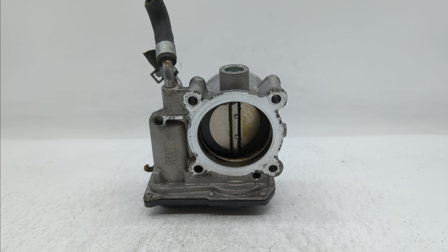 2014-2018 Hyundai Tucson Throttle Body P/N:35100-2E710 35100-2E000 Fits Fits 2011 2012 2013 2014 2015 2016 2017 2018 2019 OE