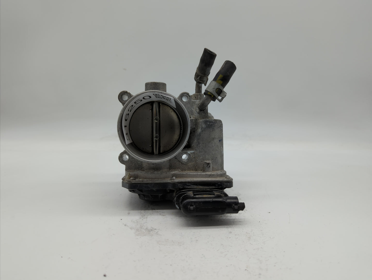 2014-2018 Hyundai Tucson Throttle Body P/N:35100-2E710 35100-2E000 Fits Fits 2011 2012 2013 2014 2015 2016 2017 2018 2019 OE