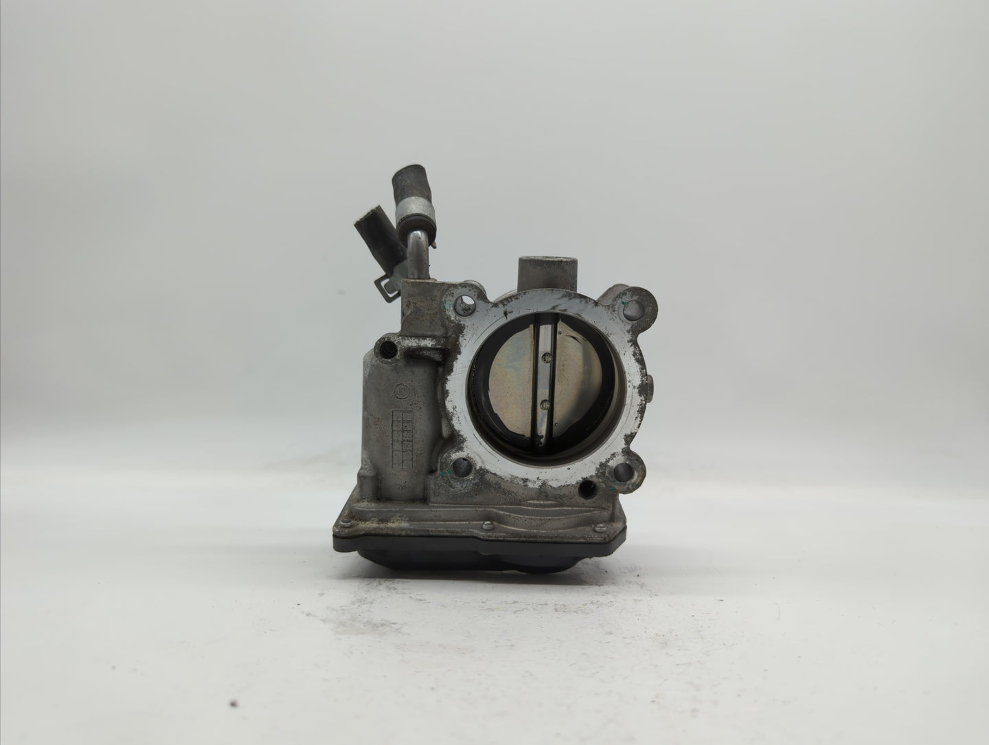 2014-2018 Hyundai Tucson Throttle Body P/N:35100-2E710 35100-2E000 Fits Fits 2011 2012 2013 2014 2015 2016 2017 2018 2019 OE