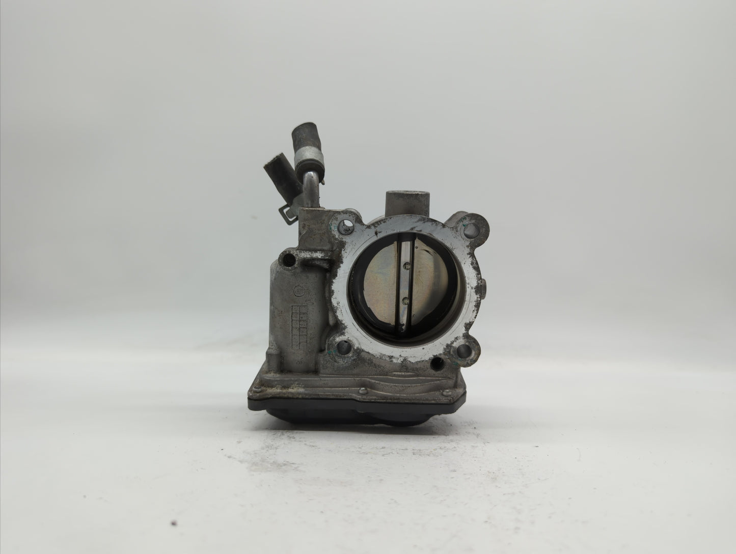 2014-2018 Hyundai Tucson Throttle Body P/N:35100-2E710 35100-2E000 Fits Fits 2011 2012 2013 2014 2015 2016 2017 2018 2019 OE
