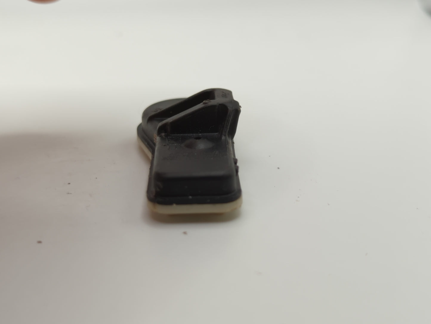 2018 Hyundai Tucson Tire Pressure Monitoring System Sensor Tpms - Oemusedautoparts1.com