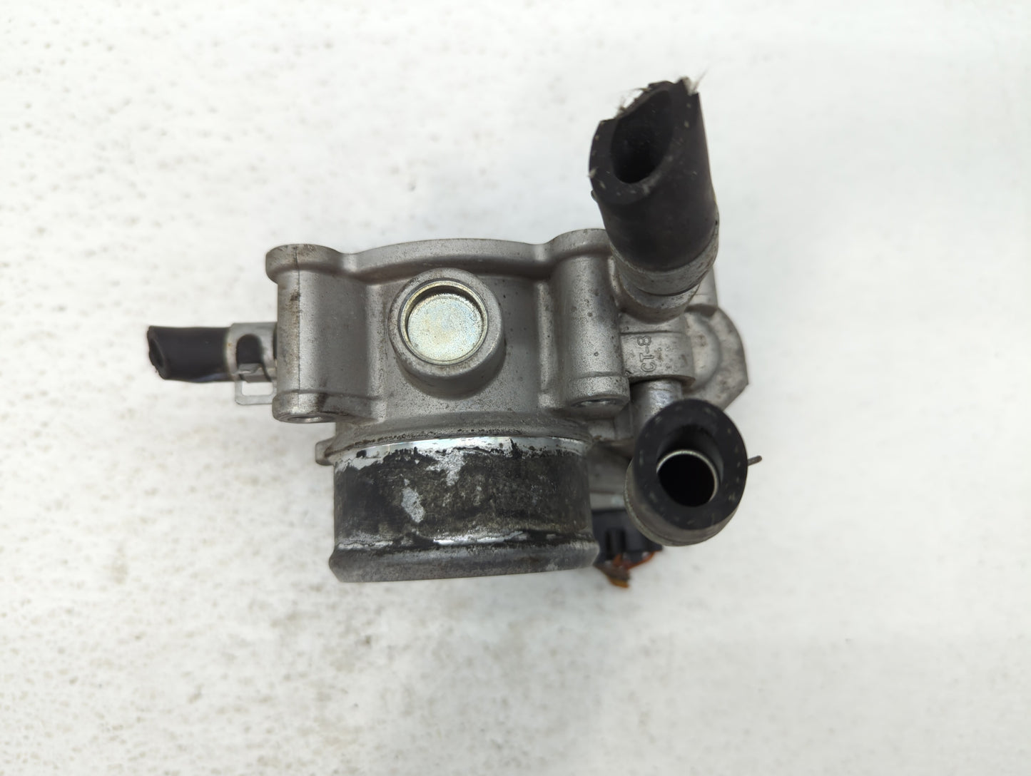2016-2018 Hyundai Tucson Throttle Body P/N:35100-2B340 Fits Fits 2015 2016 2017 2018 2019 2020 2021 2022 OEM Used Auto Parts