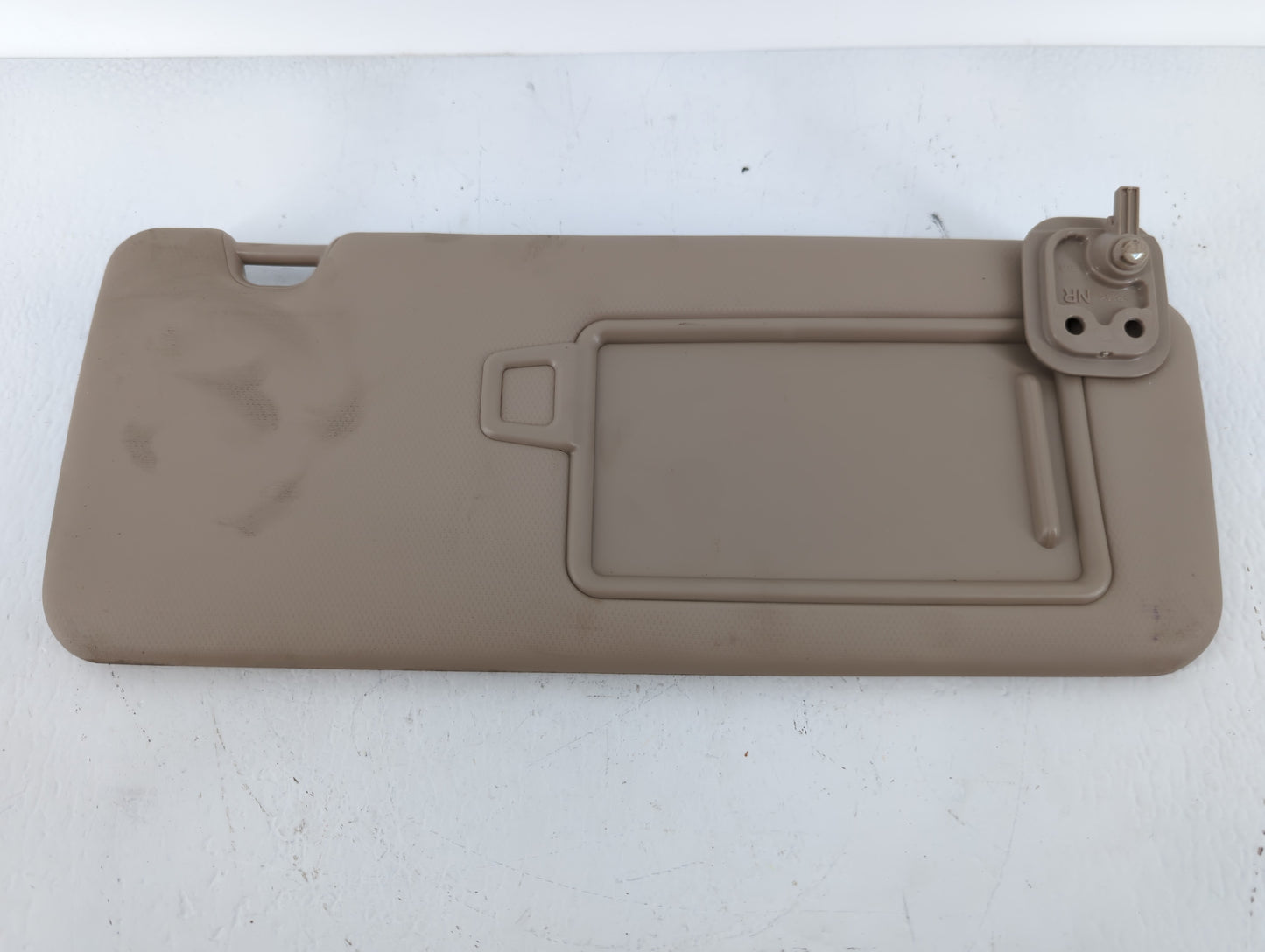 2016-2018 Hyundai Tucson Sun Visor Shade Replacement Passenger Right Mirror Fits Fits 2016 2017 2018 OEM Used Auto Parts - O
