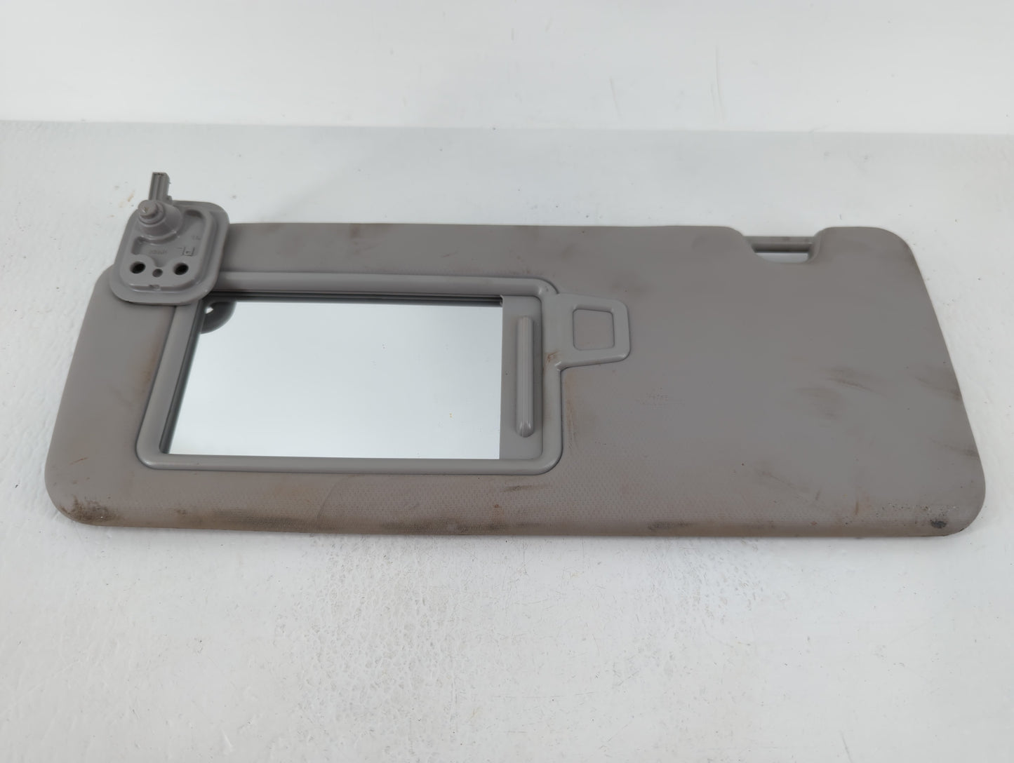 2016-2018 Hyundai Tucson Sun Visor Shade Replacement Driver Left Mirror Fits Fits 2016 2017 2018 OEM Used Auto Parts - Oemus