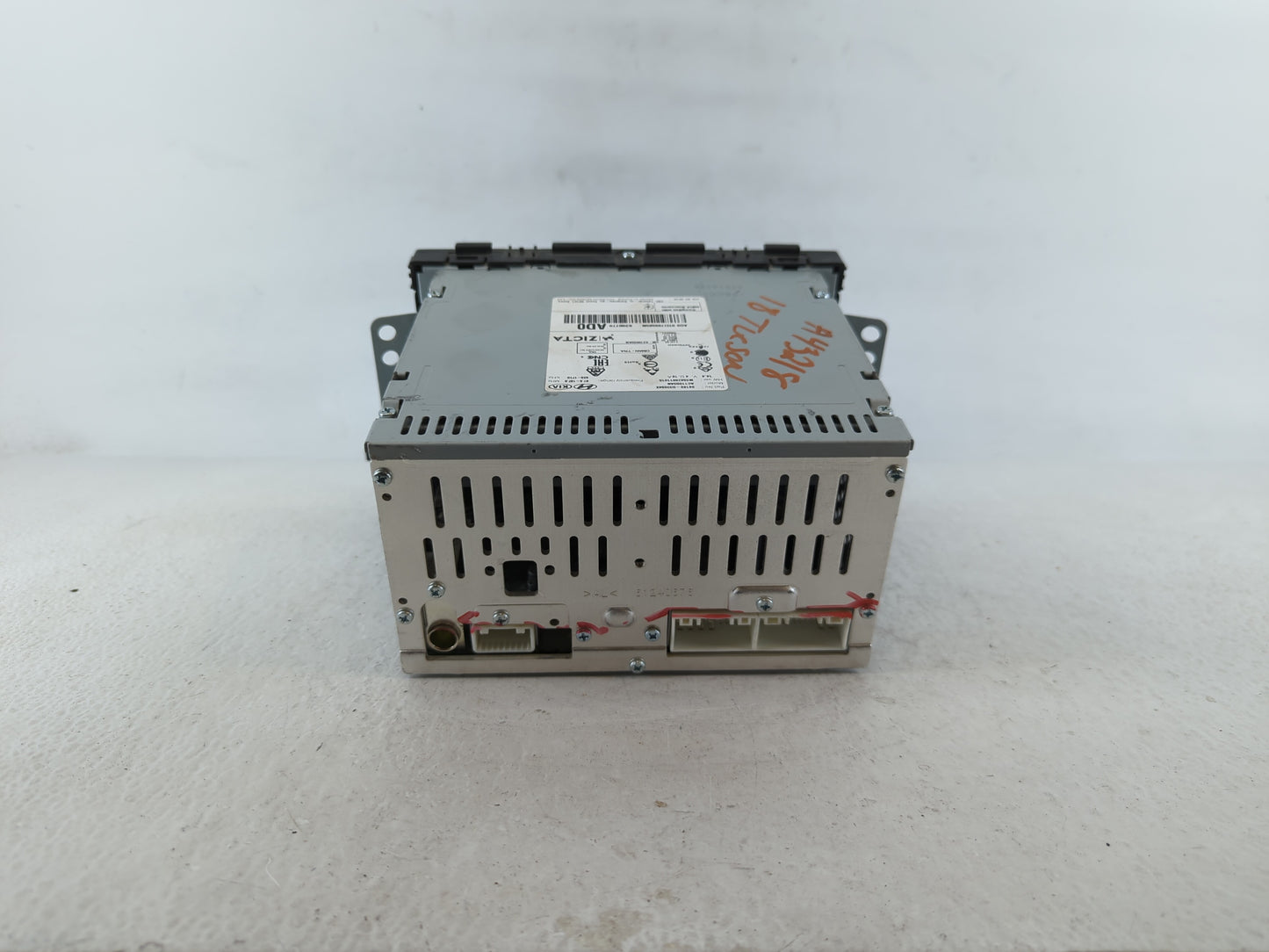 2018 Hyundai Tucson Radio AM FM Cd Player Receiver Replacement P/N:96180-D33004X Fits OEM Used Auto Parts - Oemusedautoparts