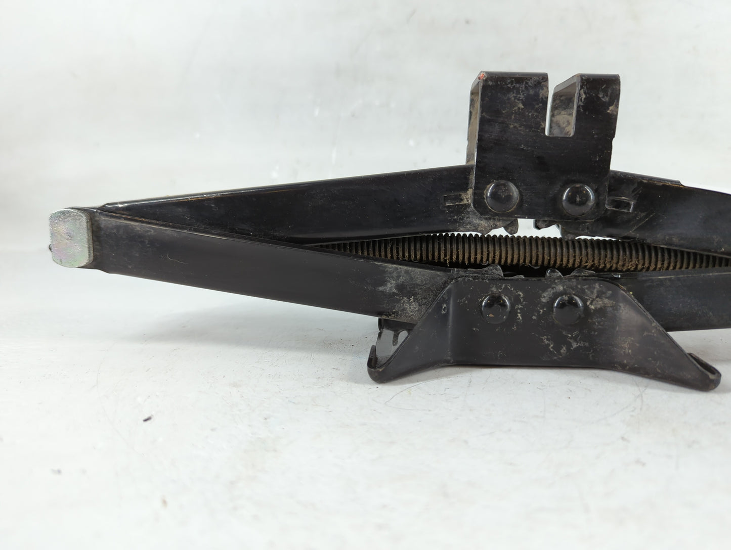2018 Hyundai Tucson Spare Scissor Car Jack 760718 - Oemusedautoparts1.com