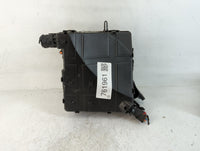 2016-2018 Hyundai Tucson Fusebox Fuse Box Panel Relay Module P/N:N91422-D3132 Fits Fits 2016 2017 2018 OEM Used Auto Parts -