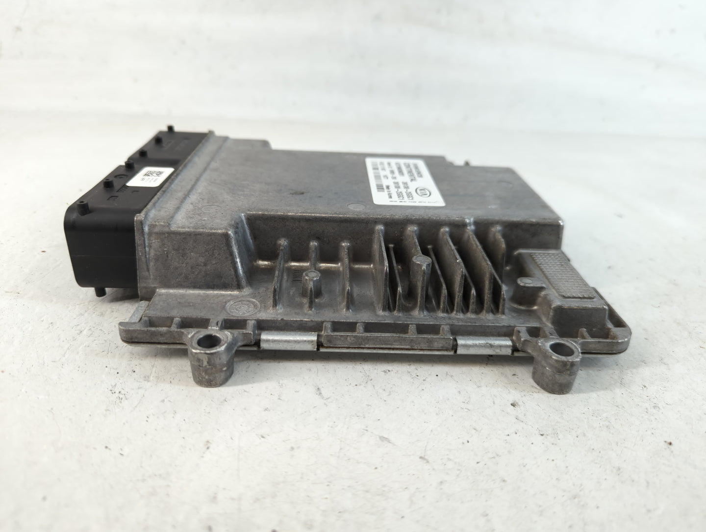 2016-2018 Hyundai Tucson PCM Engine Control Computer ECU ECM PCU OEM P/N:0 261 S20 737 39133-2ETA8 Fits Fits 2016 2017 2018 