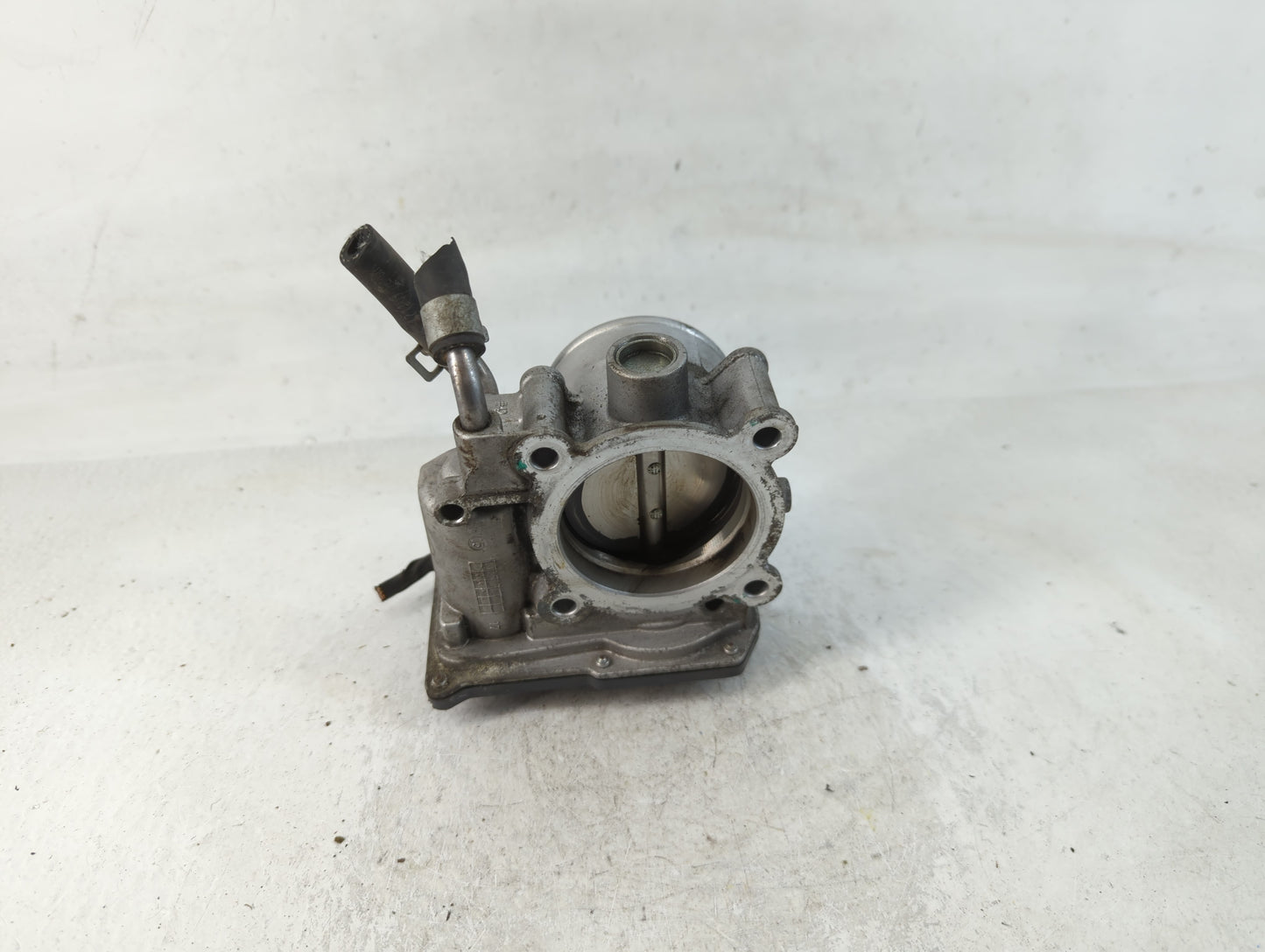 2014-2021 Hyundai Tucson Throttle Body P/N:35100-2E000 Fits Fits 2011 2012 2013 2014 2015 2016 2017 2018 2019 2020 2021 OEM 