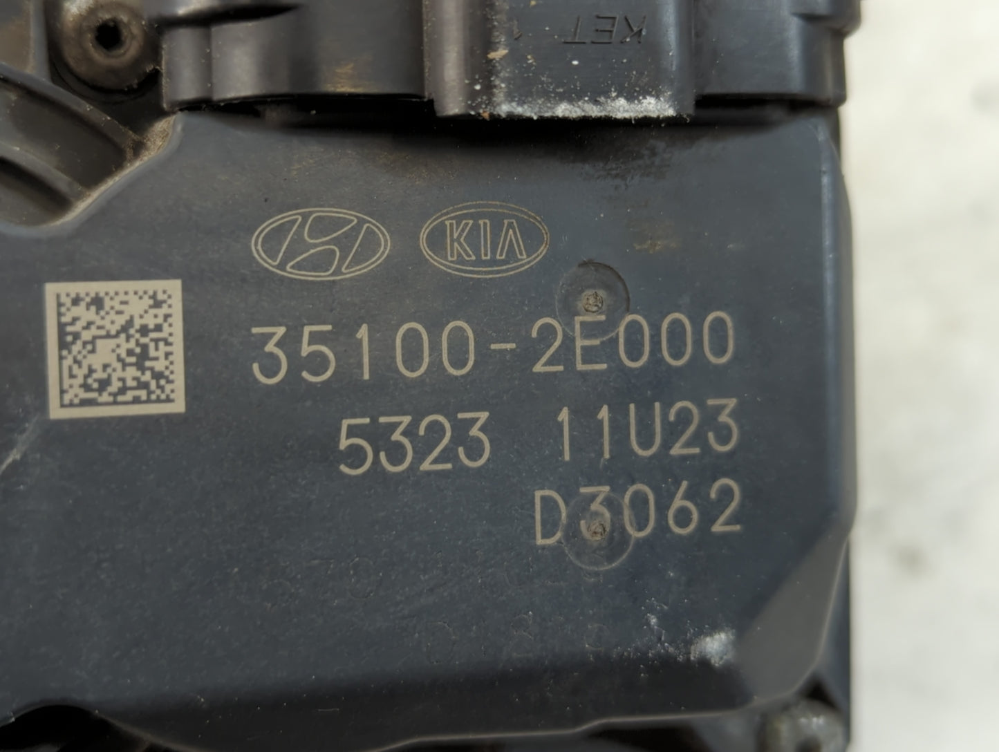 2014-2021 Hyundai Tucson Throttle Body P/N:35100-2E000 Fits Fits 2011 2012 2013 2014 2015 2016 2017 2018 2019 2020 2021 OEM 