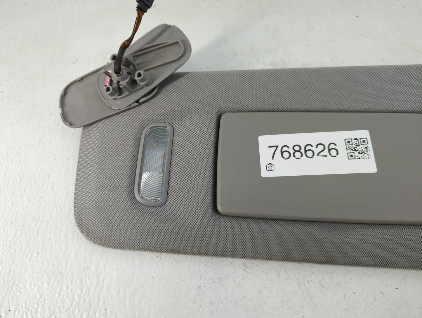 2016-2018 Hyundai Tucson Sun Visor Shade Replacement Driver Left Mirror Fits Fits 2016 2017 2018 OEM Used Auto Parts - Oemus