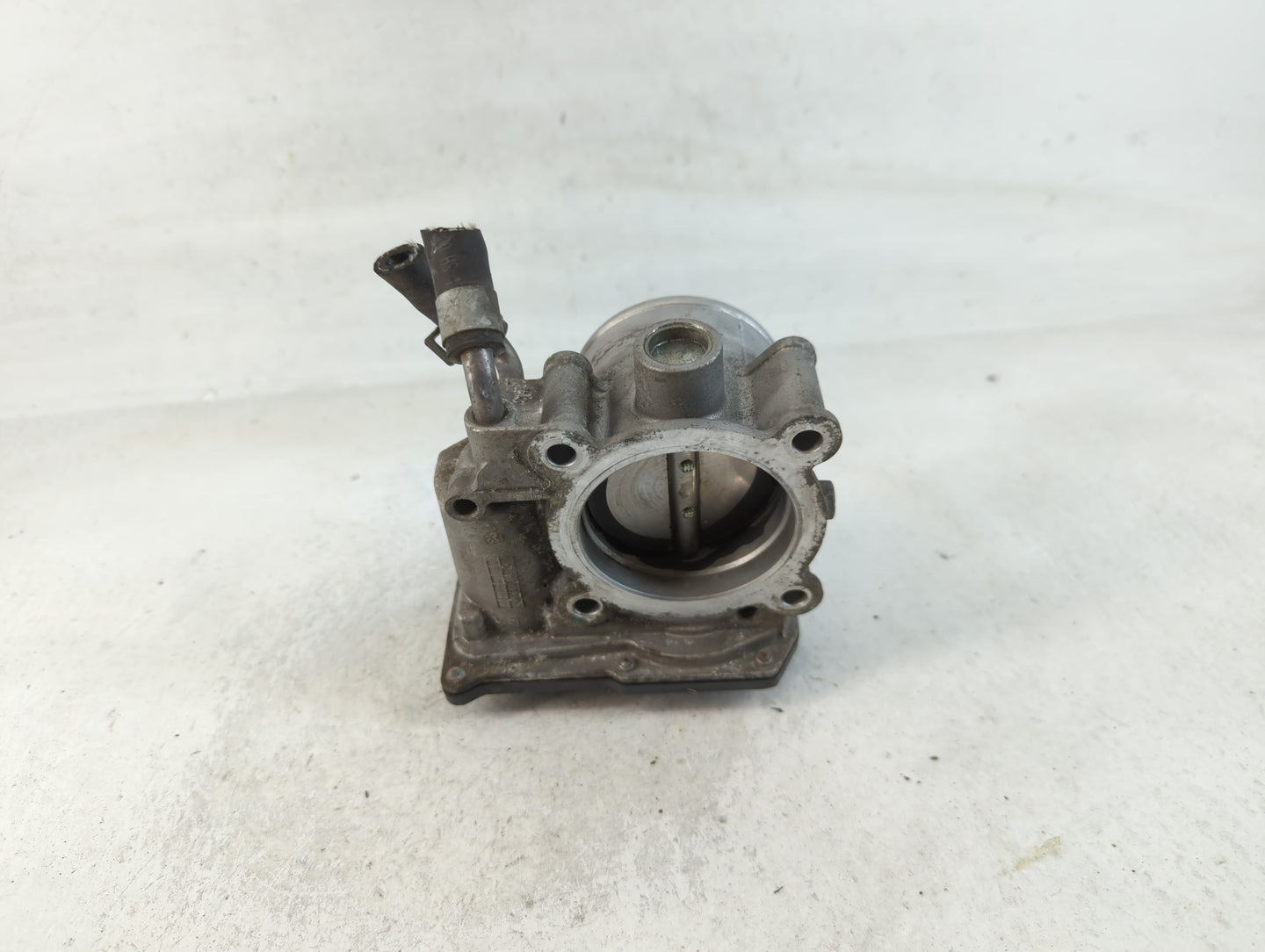 2014-2021 Hyundai Tucson Throttle Body P/N:35100-2E000 Fits Fits 2011 2012 2013 2014 2015 2016 2017 2018 2019 2020 2021 OEM 