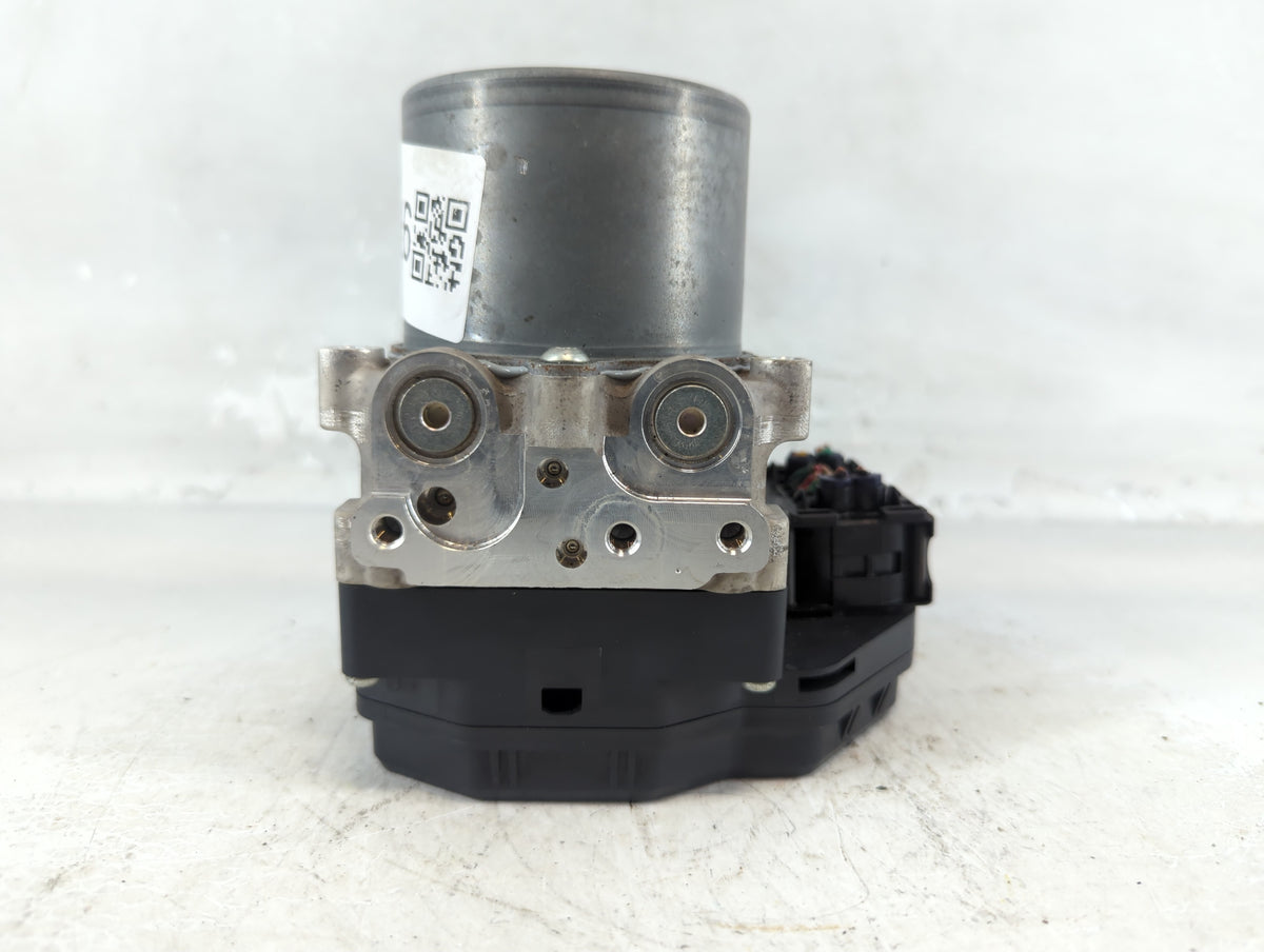 2018 Infiniti Q50 Anti-Lock Brake ABS Pump Module Actuator OEM P/N:47660 4GV0A 133230-7061 Fits OEM Used Auto Parts - Oemuse