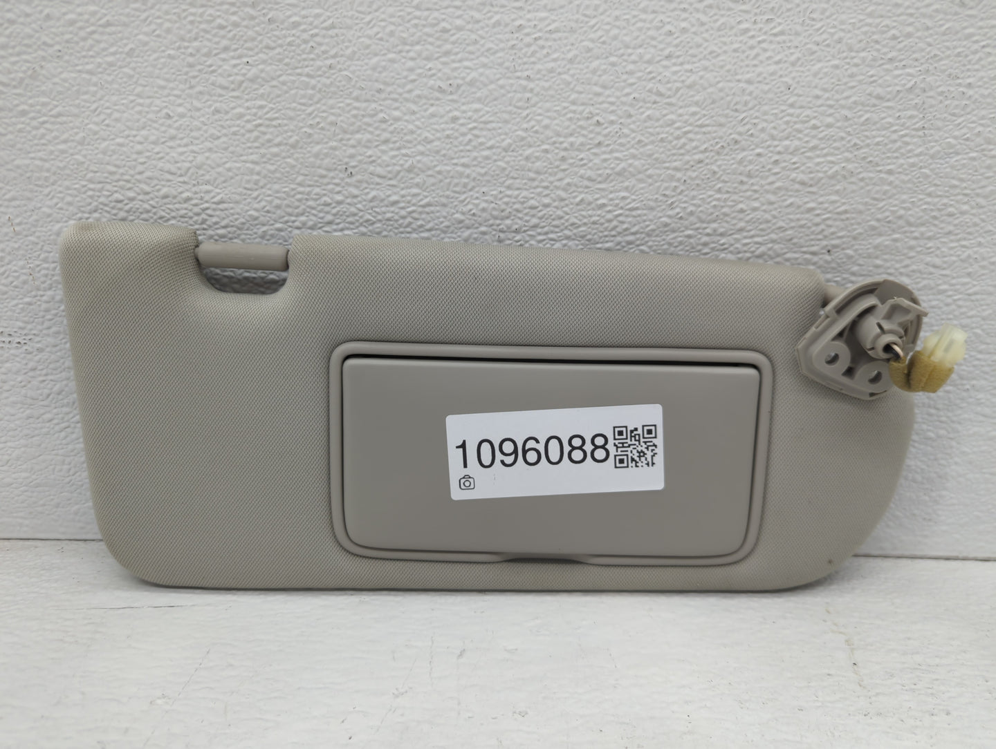 2014-2020 Infiniti Q50 Sun Visor Shade Replacement Passenger Right Mirror Fits Fits 2014 2015 2016 2017 2018 2019 2020 OEM U