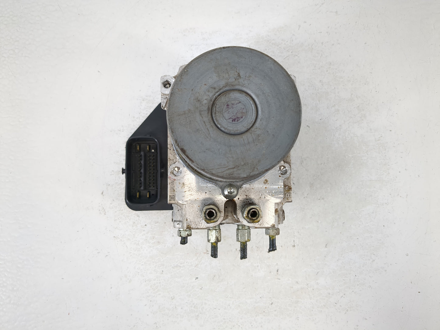 2018 Infiniti Q50 ABS Pump Control Module Replacement P/N:133230-7042 47660 4GU0A Fits OEM Used Auto Parts - Oemusedautopart