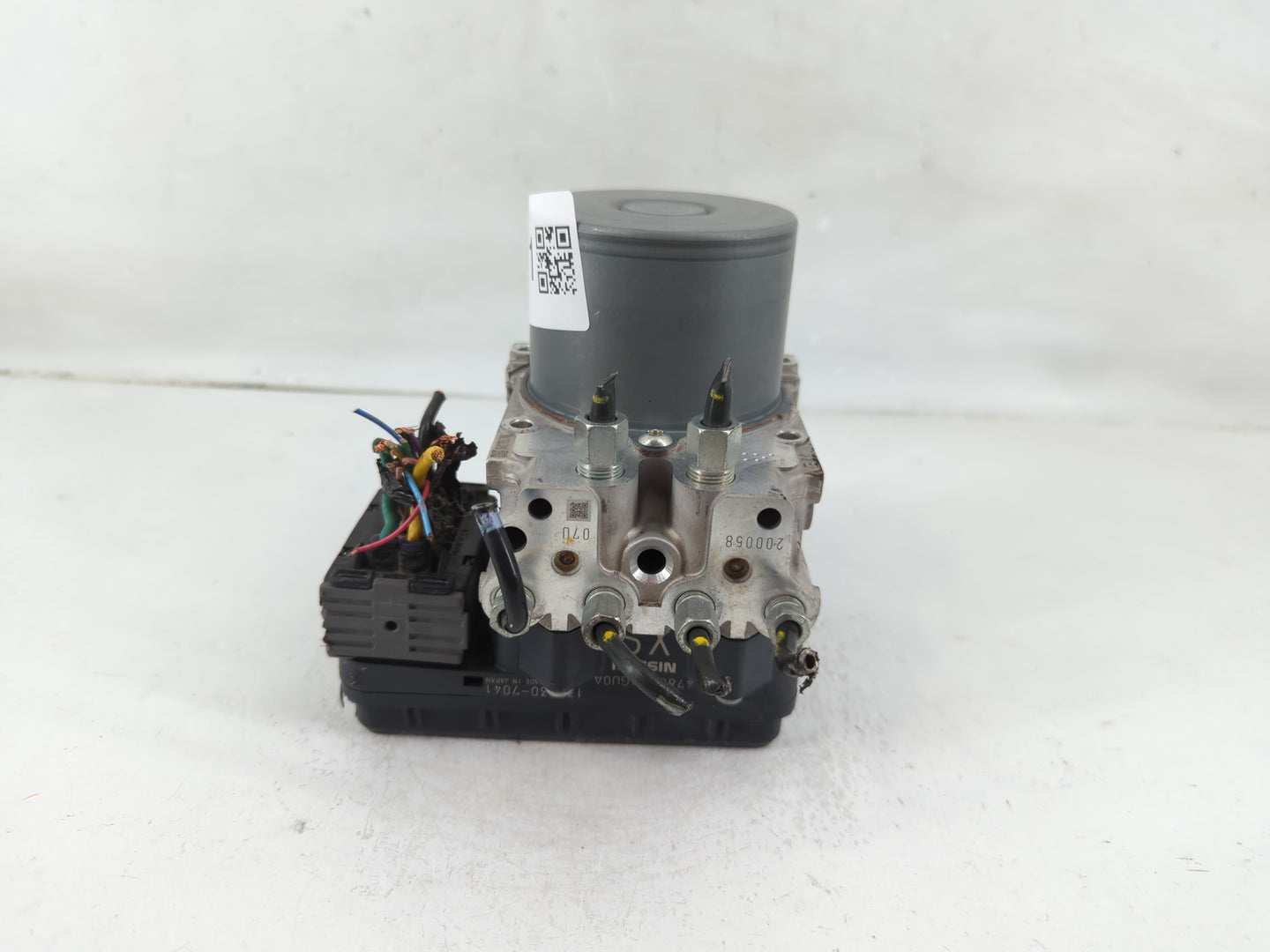 2018 Infiniti Q50 ABS Pump Control Module Replacement P/N:133230-7041 47660 4GU0A Fits OEM Used Auto Parts - Oemusedautopart