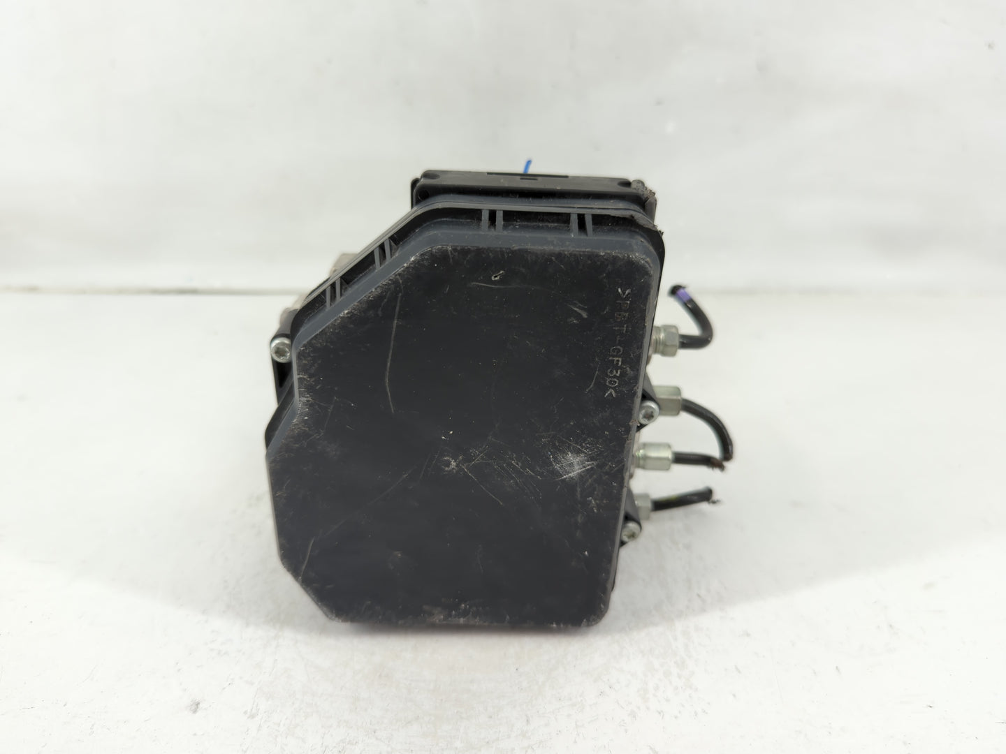 2018 Infiniti Q50 ABS Pump Control Module Replacement P/N:133230-7041 47660 4GU0A Fits OEM Used Auto Parts - Oemusedautopart