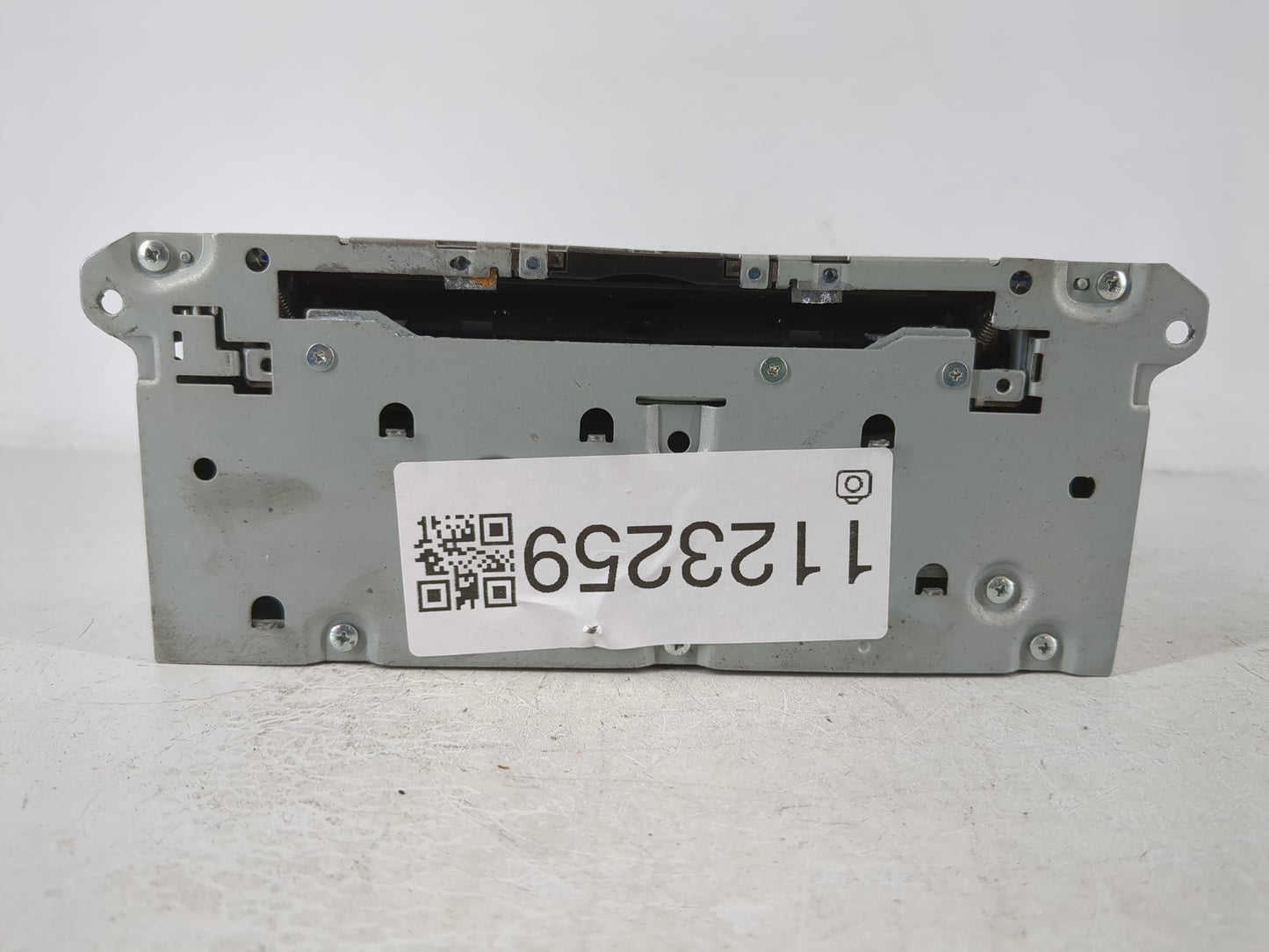 2014-2018 Infiniti Q50 Radio AM FM Cd Player Receiver Replacement P/N:28330 4HB3B Fits Fits 2014 2015 2016 2017 2018 OEM Use