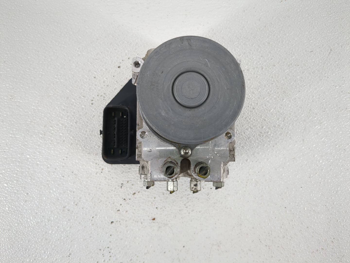 2016-2018 Infiniti Q50 ABS Pump Control Module Replacement P/N:47660 4GU1A Fits Fits 2016 2017 2018 OEM Used Auto Parts - Oe
