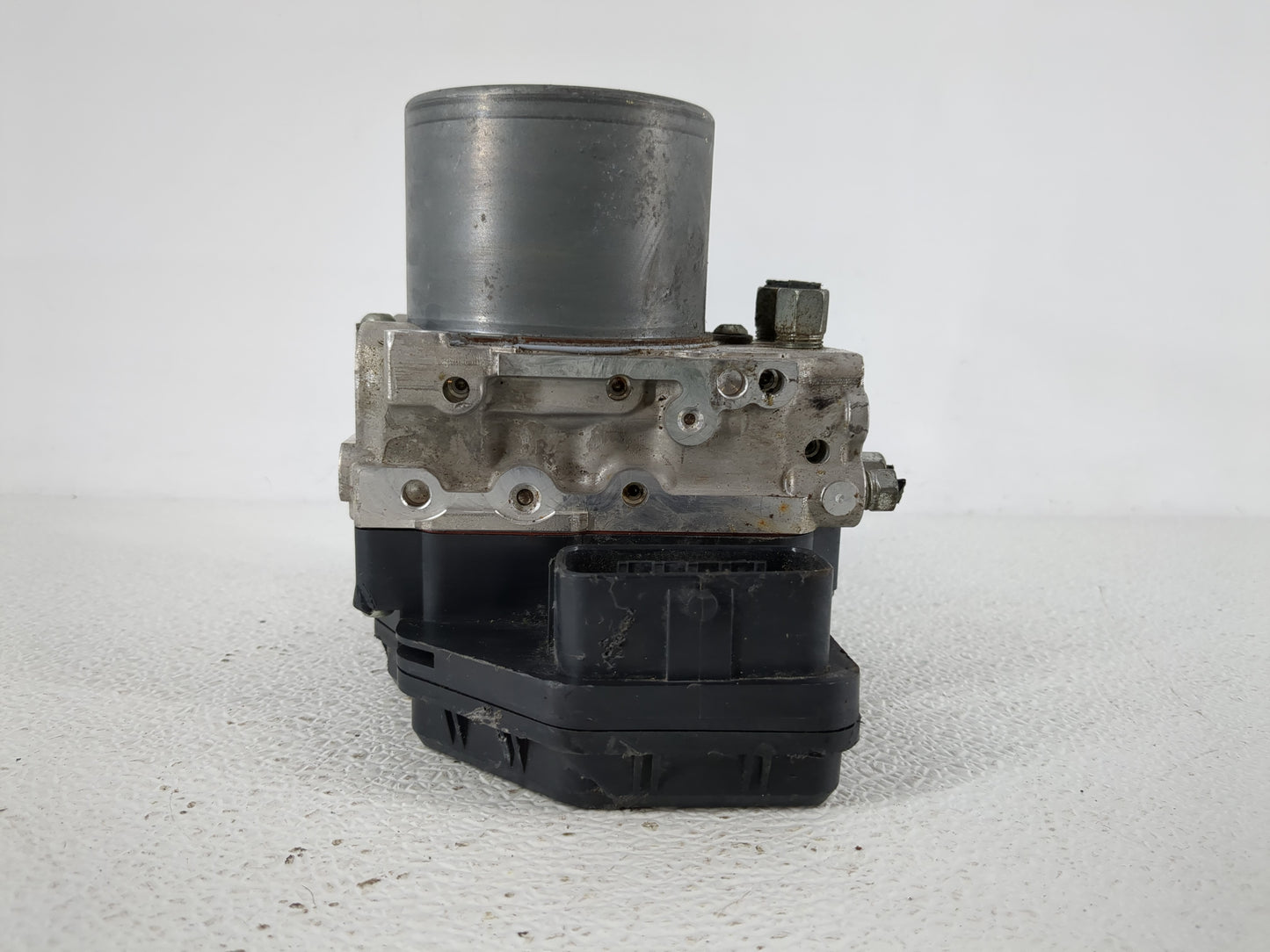 2016-2018 Infiniti Q50 ABS Pump Control Module Replacement P/N:47660 4GU1A Fits Fits 2016 2017 2018 OEM Used Auto Parts - Oe