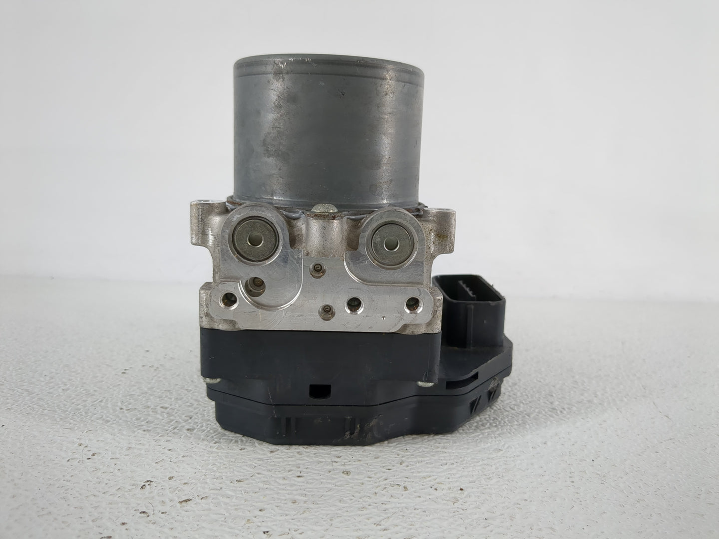 2016-2018 Infiniti Q50 ABS Pump Control Module Replacement P/N:47660 4GU1A Fits Fits 2016 2017 2018 OEM Used Auto Parts - Oe