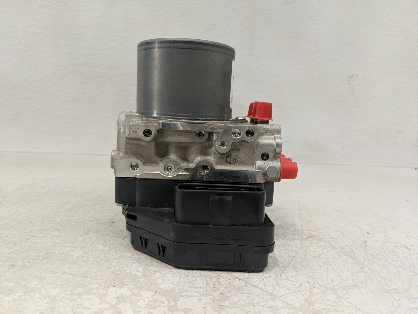 2018 Infiniti Q50 ABS Pump Control Module Replacement P/N:133230-7041 47660 4HU0A Fits OEM Used Auto Parts - Oemusedautopart