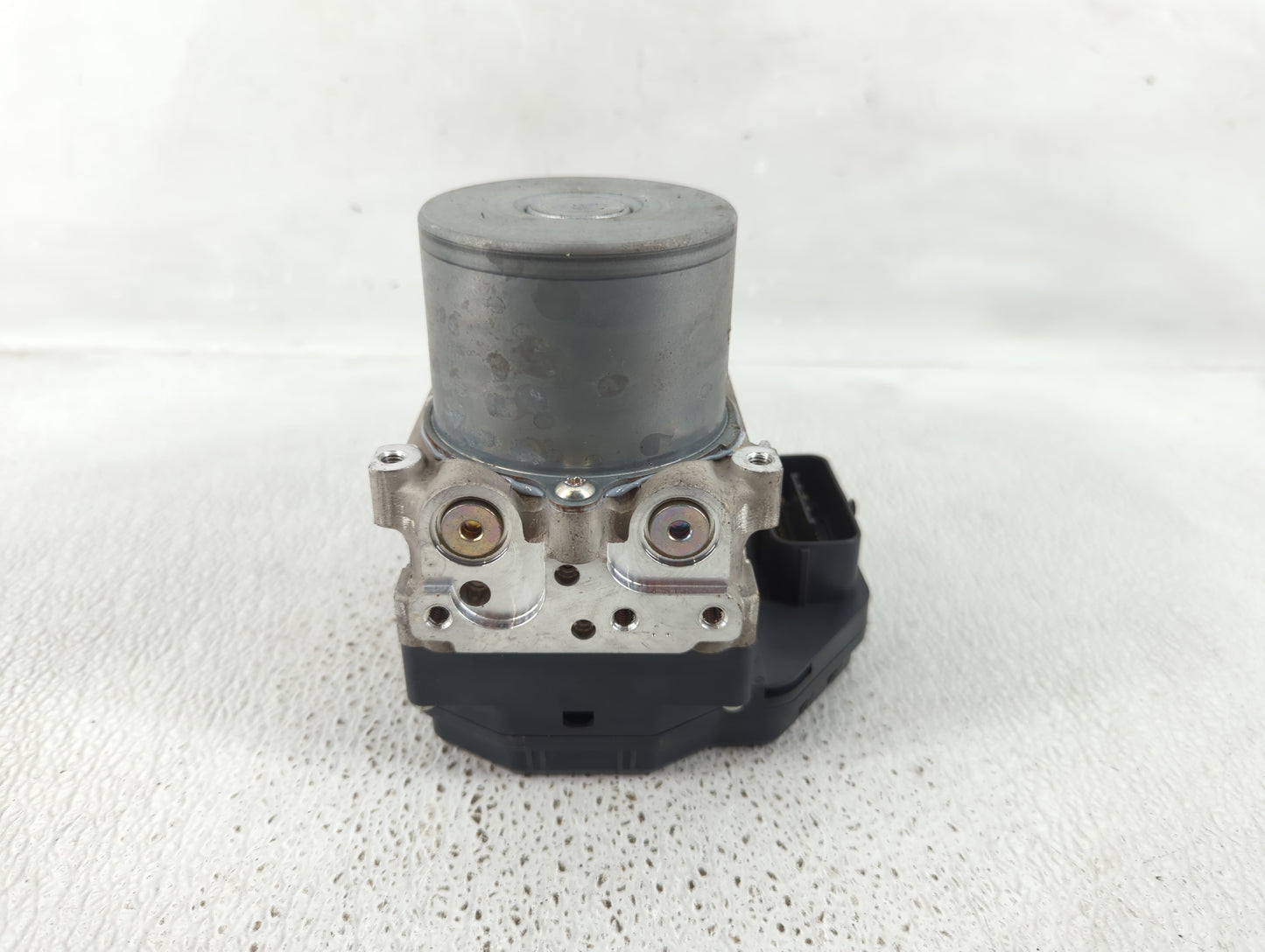 2018 Infiniti Q50 ABS Pump Control Module Replacement P/N:133230-7042 47660 AGU0A Fits OEM Used Auto Parts - Oemusedautopart