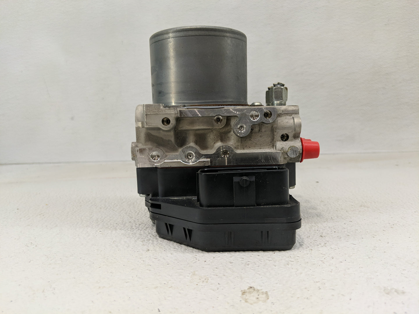 2016-2017 Infiniti Q50 ABS Pump Control Module Replacement P/N:47660 4GU1A Fits Fits 2016 2017 OEM Used Auto Parts - Oemused