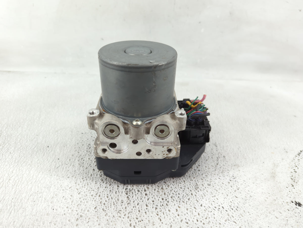 2016-2018 Infiniti Q50 Anti-Lock Brake ABS Pump Module Actuator OEM P/N:47660 4GG0A Fits Fits 2016 2017 2018 OEM Used Auto P