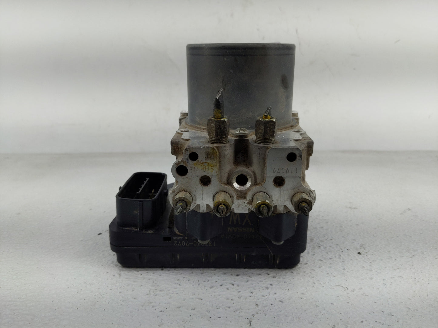 2018 Infiniti Q50 ABS Pump Control Module Replacement P/N:133230-7041 47660 4GU0A Fits OEM Used Auto Parts - Oemusedautopart
