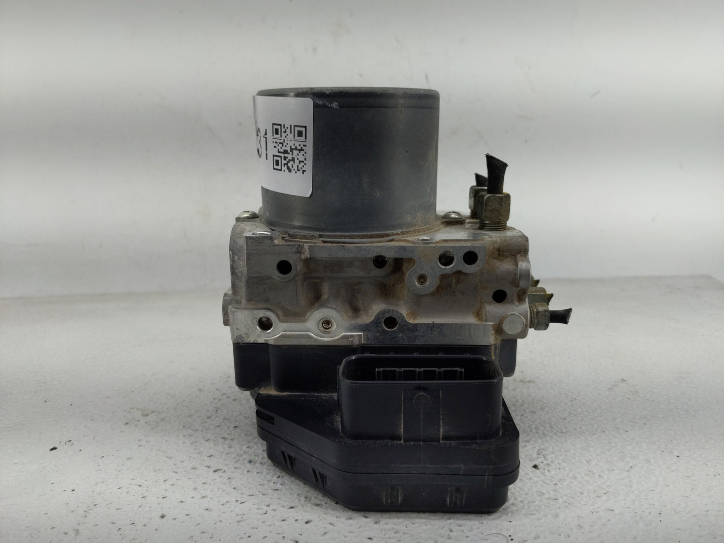 2018 Infiniti Q50 ABS Pump Control Module Replacement P/N:133230-7041 47660 4GU0A Fits OEM Used Auto Parts - Oemusedautopart