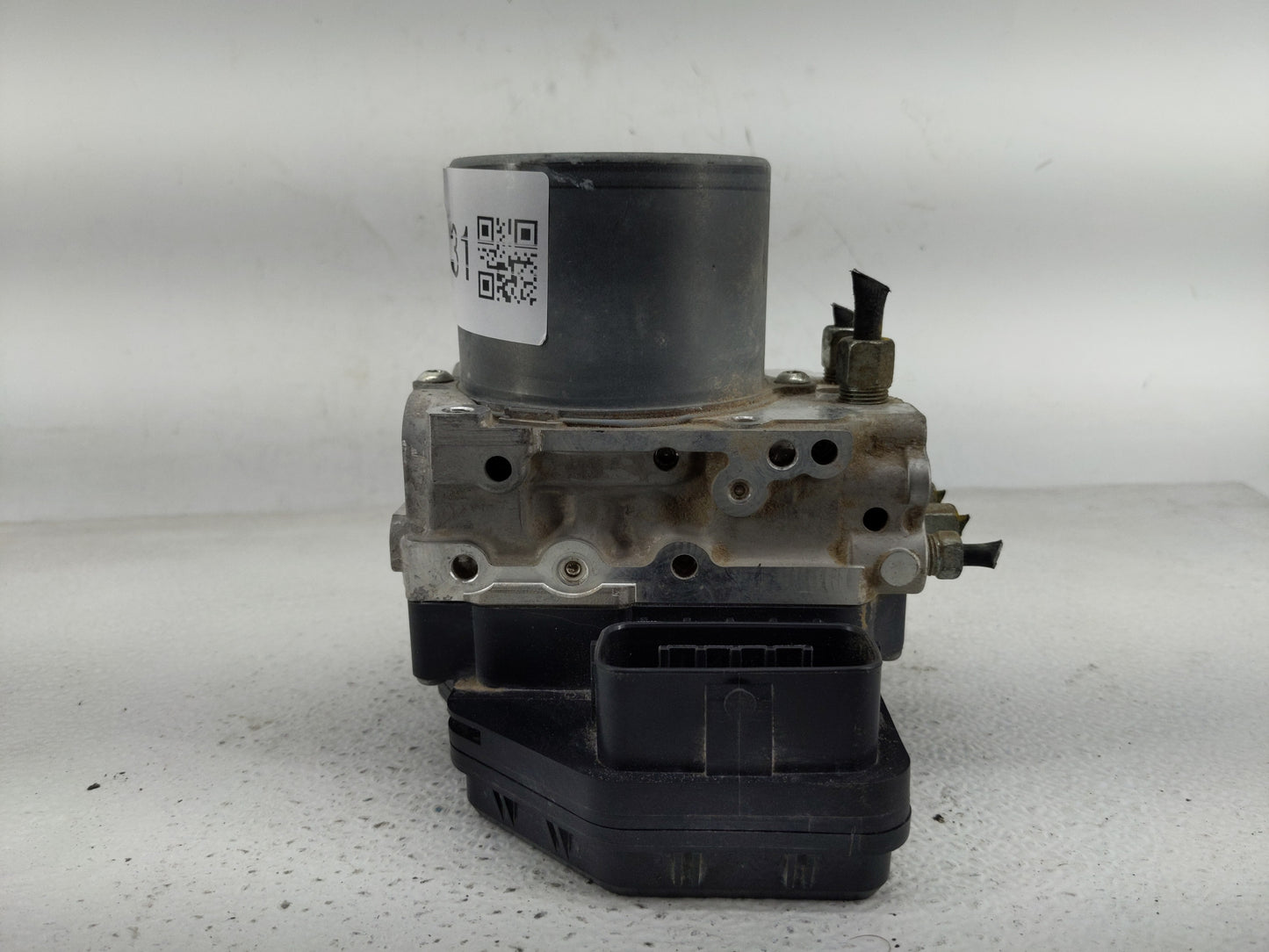 2018 Infiniti Q50 ABS Pump Control Module Replacement P/N:133230-7041 47660 4GU0A Fits OEM Used Auto Parts - Oemusedautopart