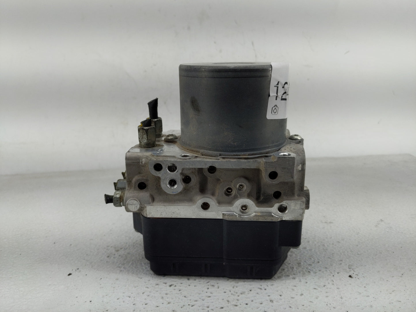 2018 Infiniti Q50 ABS Pump Control Module Replacement P/N:133230-7041 47660 4GU0A Fits OEM Used Auto Parts - Oemusedautopart