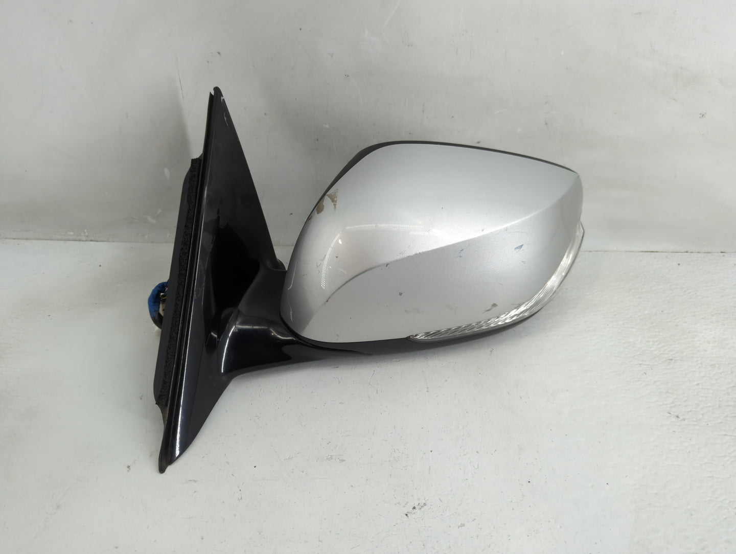 2014-2020 Infiniti Q50 Side Mirror Replacement Driver Left View Door Mirror P/N:E11038068 Fits OEM Used Auto Parts - Oemused