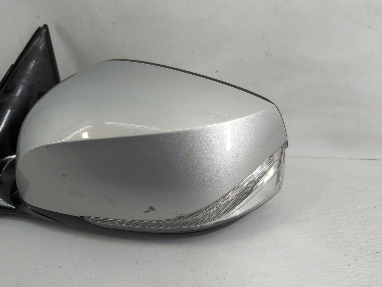 2014-2020 Infiniti Q50 Side Mirror Replacement Driver Left View Door Mirror P/N:E11038068 Fits OEM Used Auto Parts - Oemused
