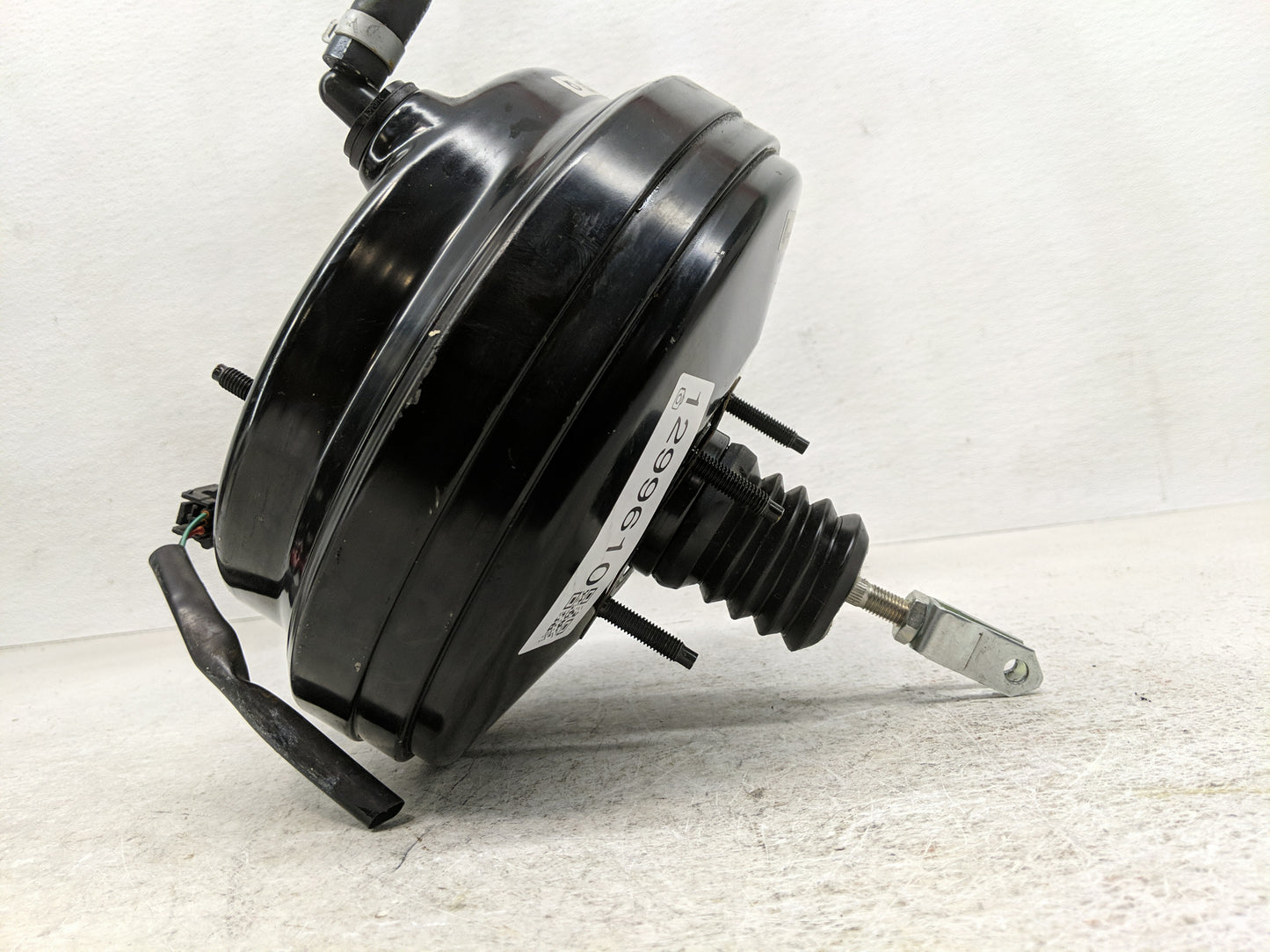 2016-2020 Infiniti Q50 Power Brake Booster Oem 1299610 - Oemusedautoparts1.com