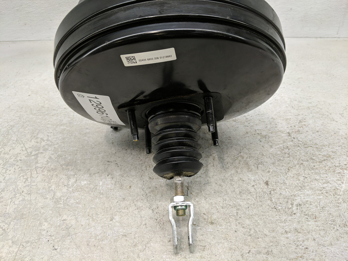 2016-2020 Infiniti Q50 Power Brake Booster Oem 1299610 - Oemusedautoparts1.com
