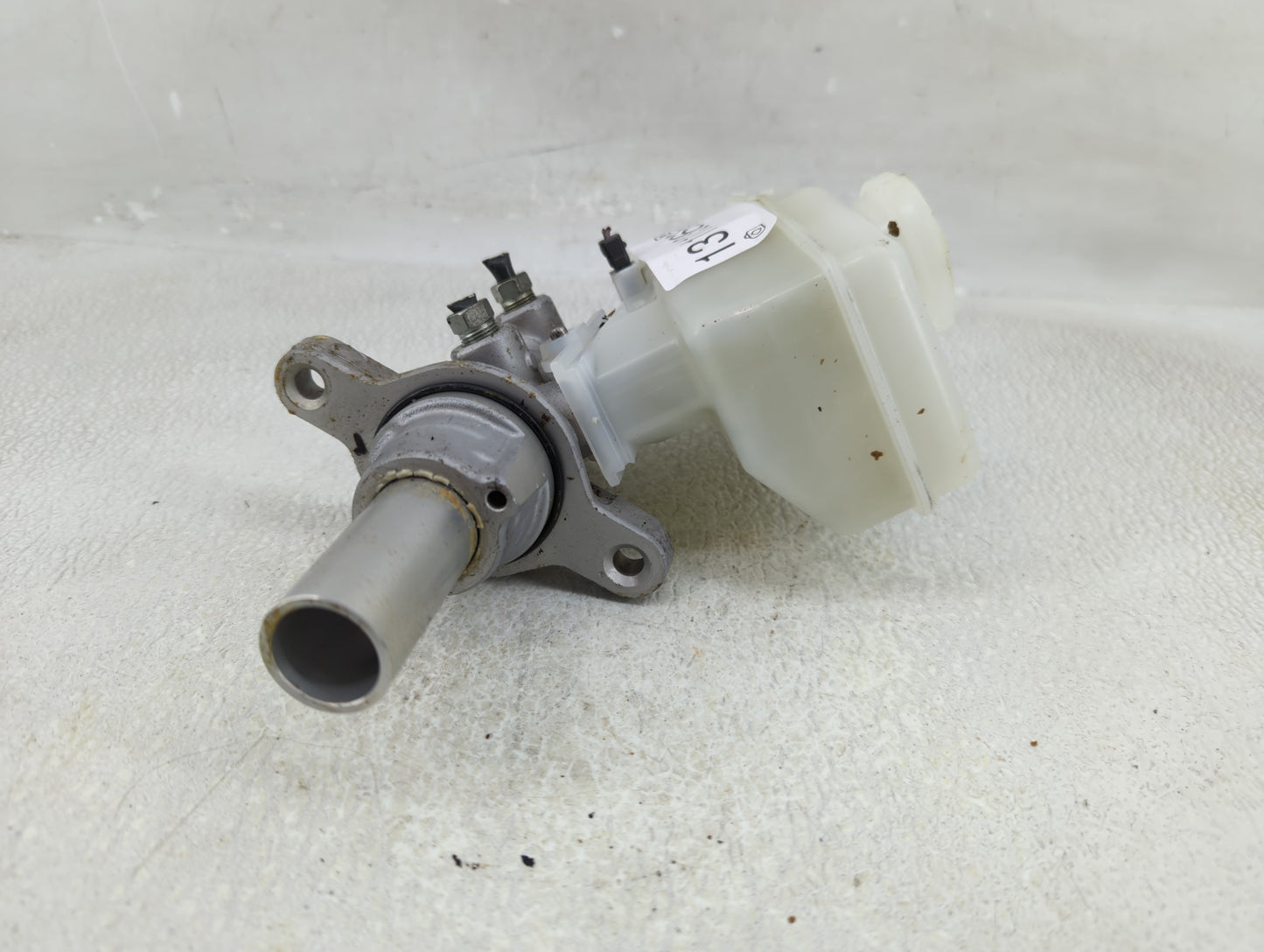 2014-2020 Infiniti Q50 Brake Master Cylinder 1311366 - Oemusedautoparts1.com