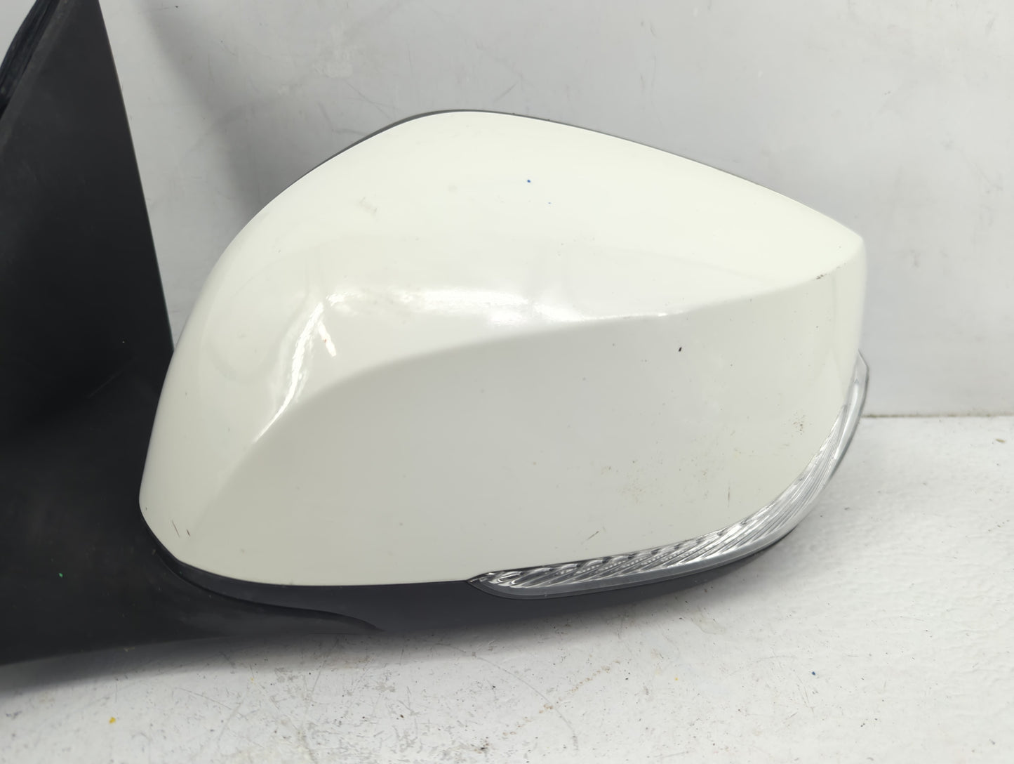2014-2020 Infiniti Q50 Driver Side View Mirror - Left Door Mirror OEM Used - Oemusedautoparts1.com