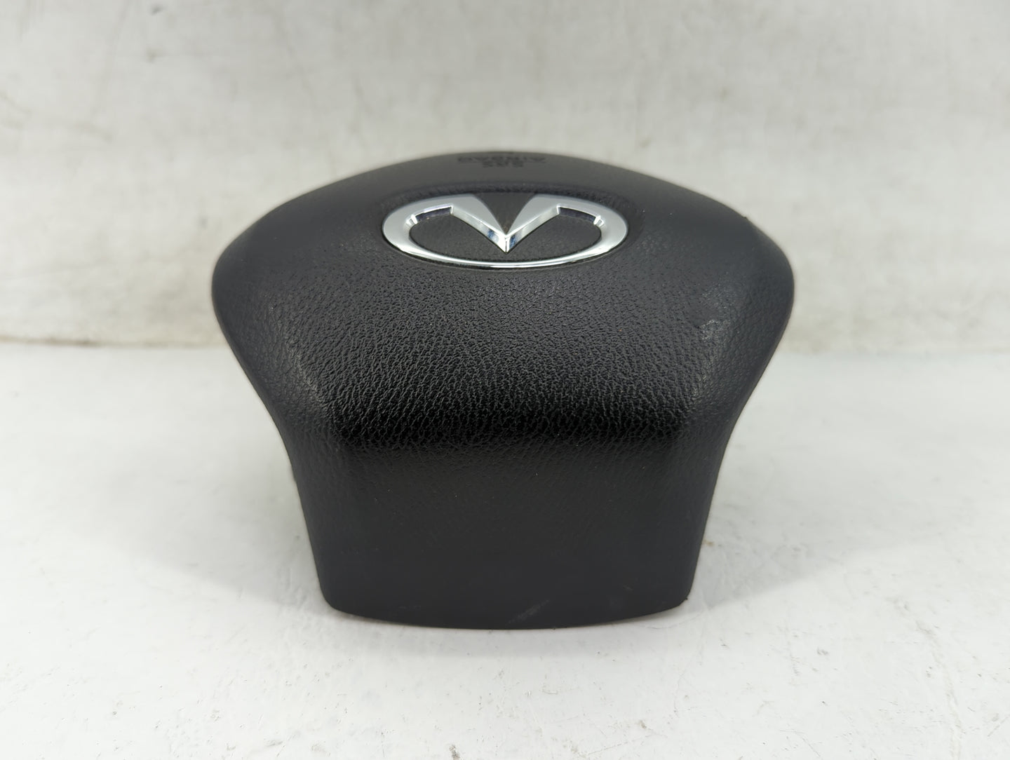 2018-2020 Infiniti Q50 Air Bag Driver Left Steering Wheel Mounted Fits Fits 2017 2018 2019 2020 OEM Used Auto Parts - Oemuse