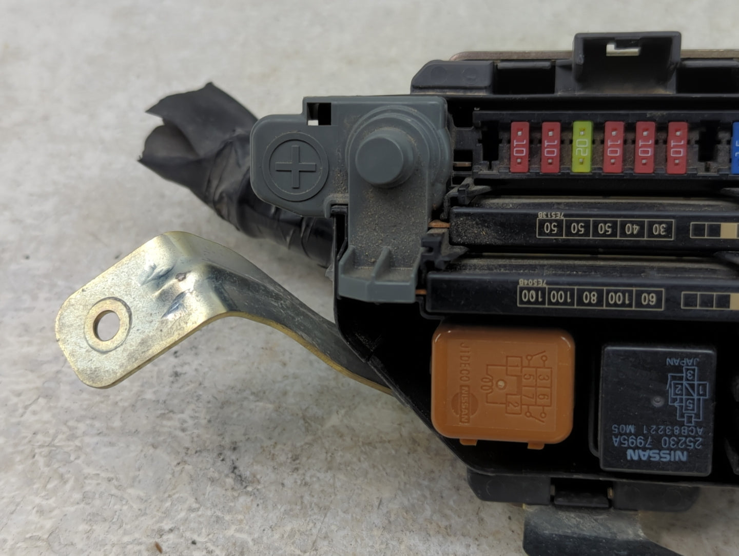 2014-2019 Infiniti Q50 Fusebox Fuse Box Panel Relay Module P/N:6HB0A Fits Fits 2014 2015 2016 2017 2018 2019 2020 OEM Used A
