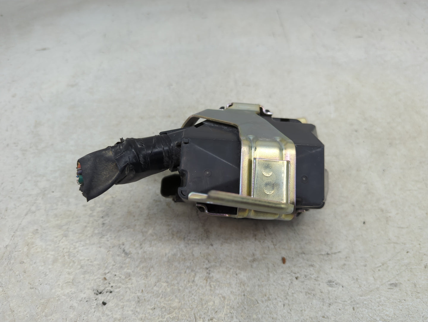 2014-2019 Infiniti Q50 Fusebox Fuse Box Panel Relay Module P/N:6HB0A Fits Fits 2014 2015 2016 2017 2018 2019 2020 OEM Used A