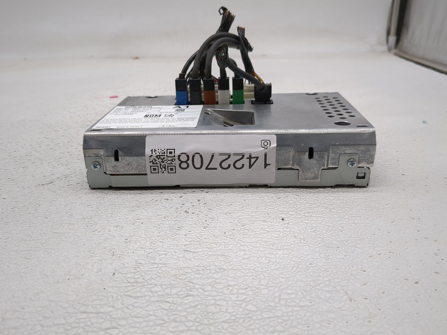 2018-2019 Infiniti Q50 Information Display Screen - Oemusedautoparts1.com